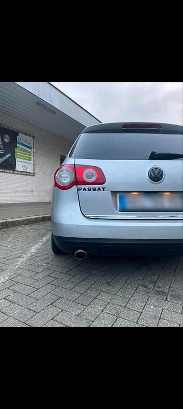 Gebraucht VW Passat 122 PS (89 kW) 2008 Silber Kombi