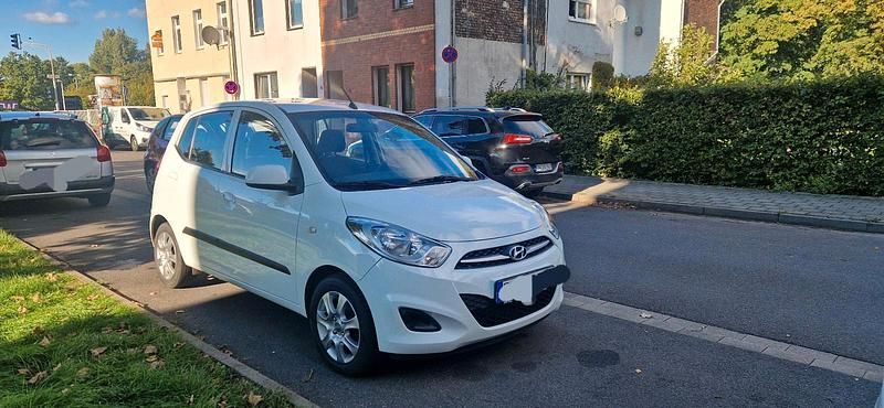 Weiß Gebraucht 2013 Hyundai i10 Kleinwagen | 4.000 € (Fairer Preis) - Bild 1/4