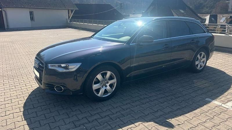 Gebraucht Audi A6 Ambiente 204 PS (150 kW) 2014 Schwarz Kombi