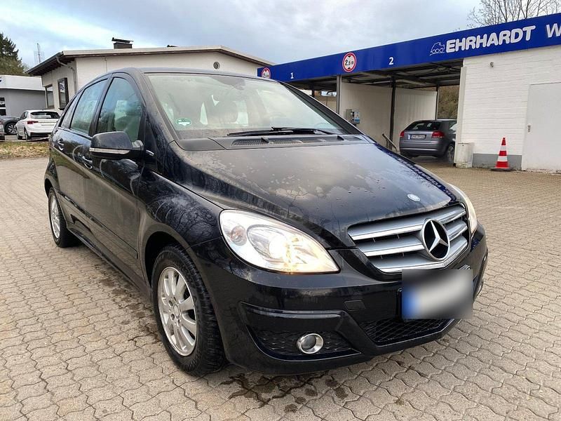 Gebraucht Mercedes B160 95 PS (69 kW) 2011 Schwarz Van / Kleinbus