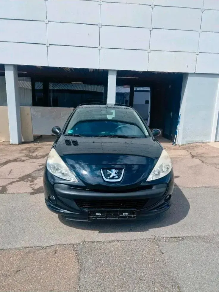 Gebraucht Peugeot 206 70 PS (51 kW) 2008 Schwarz Kleinwagen