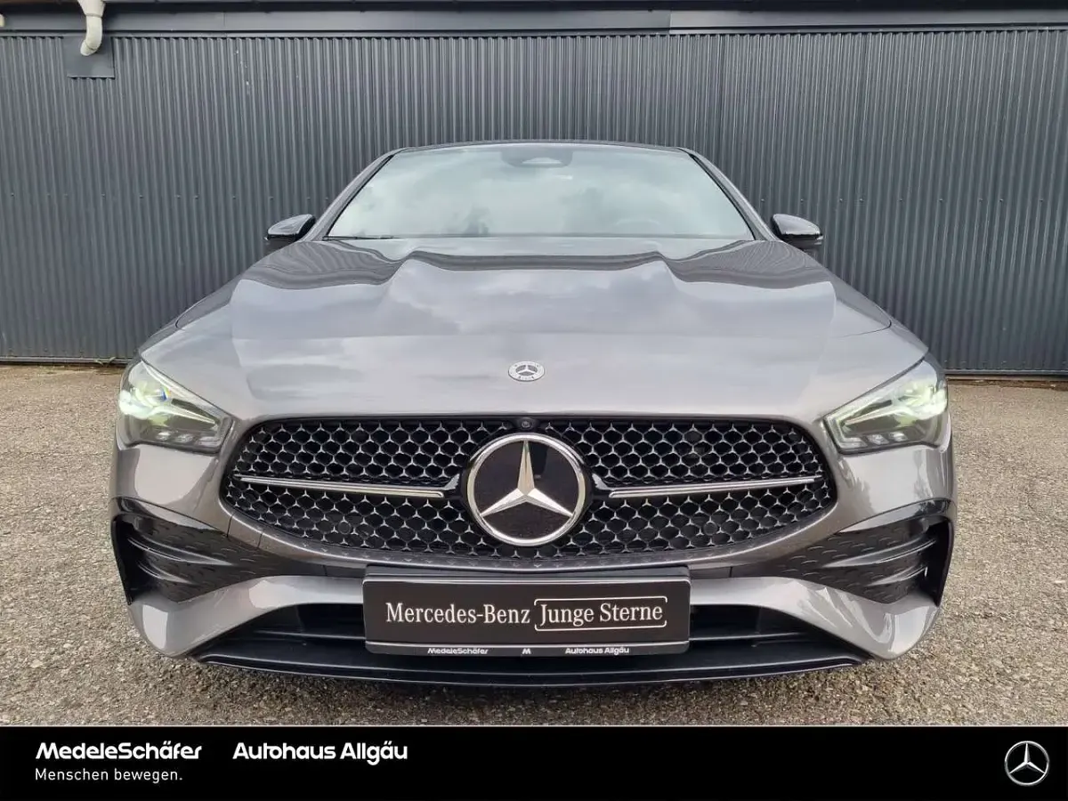 Gebraucht Mercedes CLA180 AMG 136 PS (100 kW) 2024 Lack mountaingrau Coupé