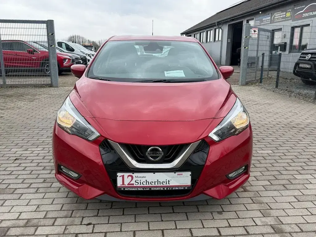 Gebraucht Nissan Micra Acenta 90 PS (66 kW) 2018 Rot Kleinwagen