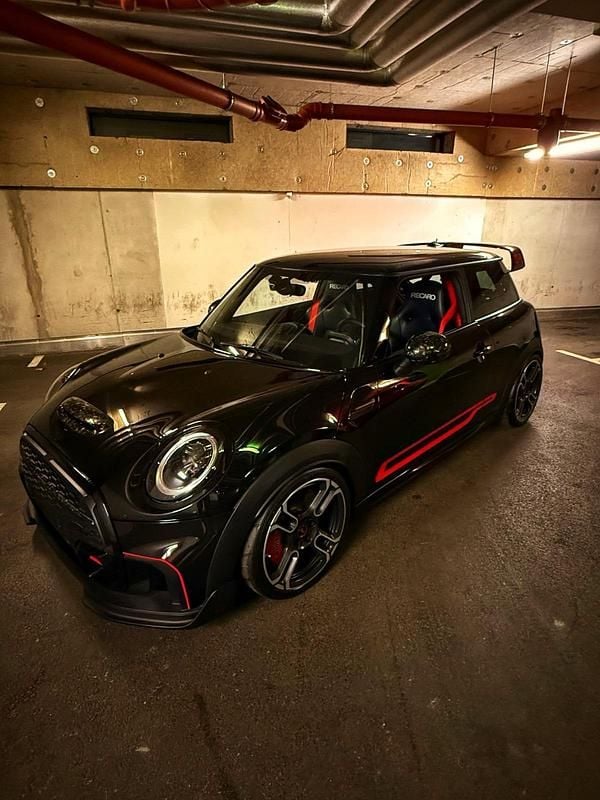 Gebraucht Mini John Cooper Works 231 PS (169 kW) 2015 Schwarz Kleinwagen