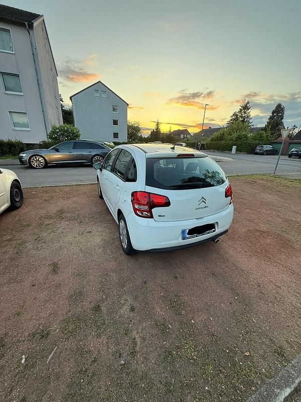 Gebraucht Citroën C3 90 PS (66 kW) 2010 Weiß Kleinwagen