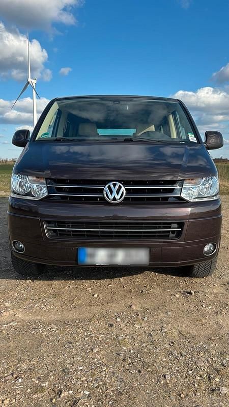 Usata VW Multivan Highline 180 CV (132 kW) 2010 Viola Monovolume