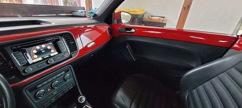 Gebraucht VW Beetle 105 PS (77 kW) 2013 Rot Kleinwagen