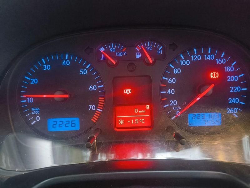 Gebraucht VW Golf IV Basis 105 PS (77 kW) 2001 Silber Kombi