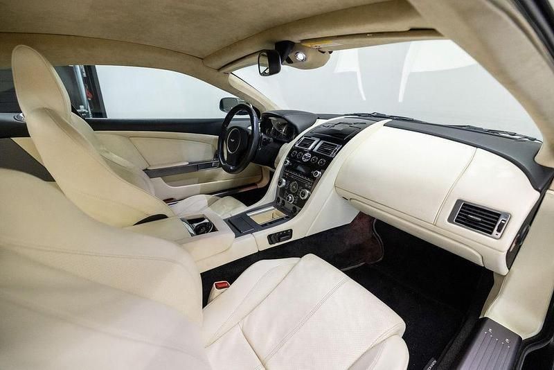 Gebraucht Aston Martin DB9 451 PS (331 kW) 2009 Schwarz