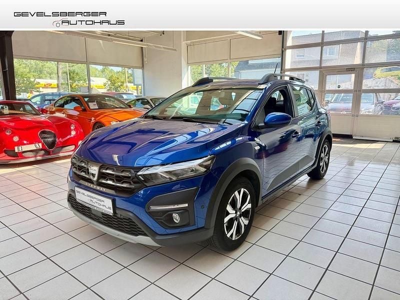 Stahlblau Gebraucht 2021 Dacia Sandero Comfort Kleinwagen | 12.980 € (Guter Preis) - Bild 1/4