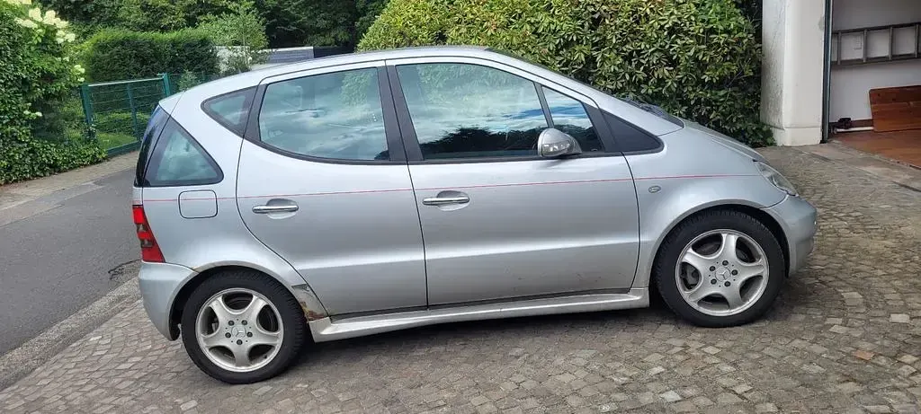 Gebraucht Mercedes A210 140 PS (102 kW) 2001 Silber Kleinwagen
