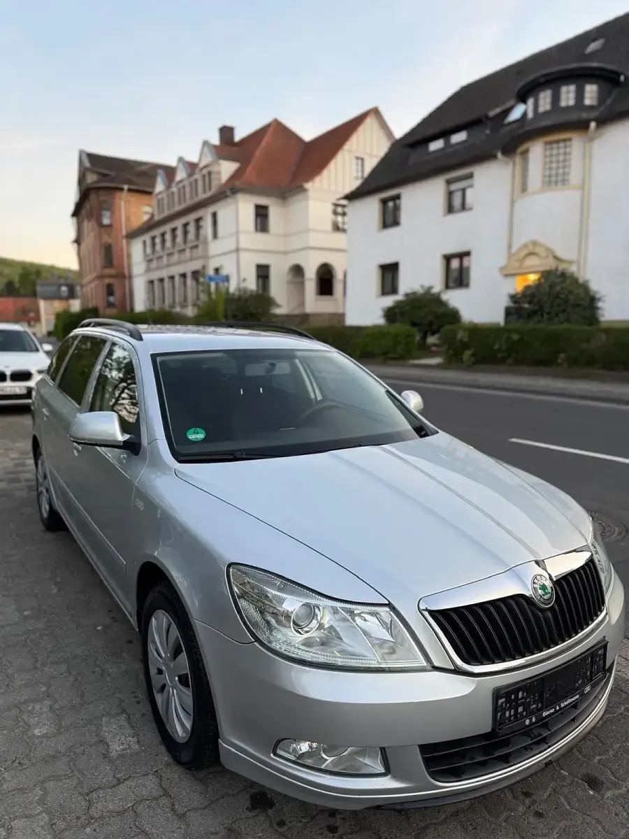 Second-hand Skoda Octavia 152 CP (111 kW) 2012 Argintiu Break