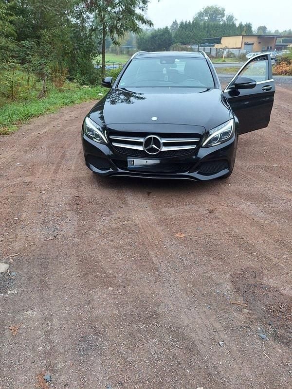 Schwarz Gebraucht 2015 Mercedes C250 Avantgarde Kombi | 13.500 € (Guter Preis) - Bild 1/4