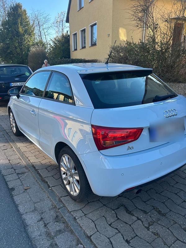 Usata Audi A1 105 CV (77 kW) 2011 Blu Utilitaria
