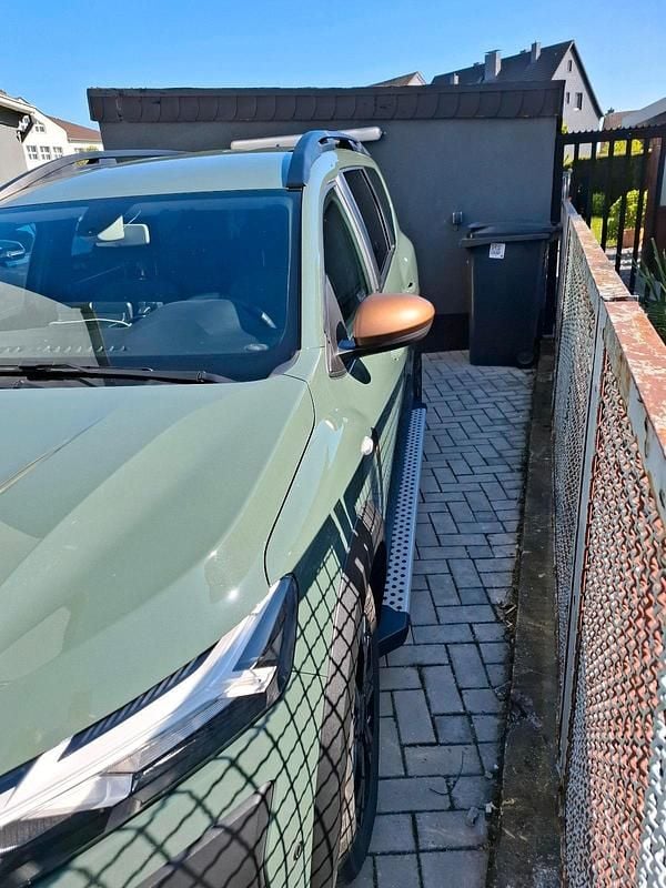 Gebraucht Dacia Jogger 110 PS (80 kW) 2024 Grün Van / Kleinbus