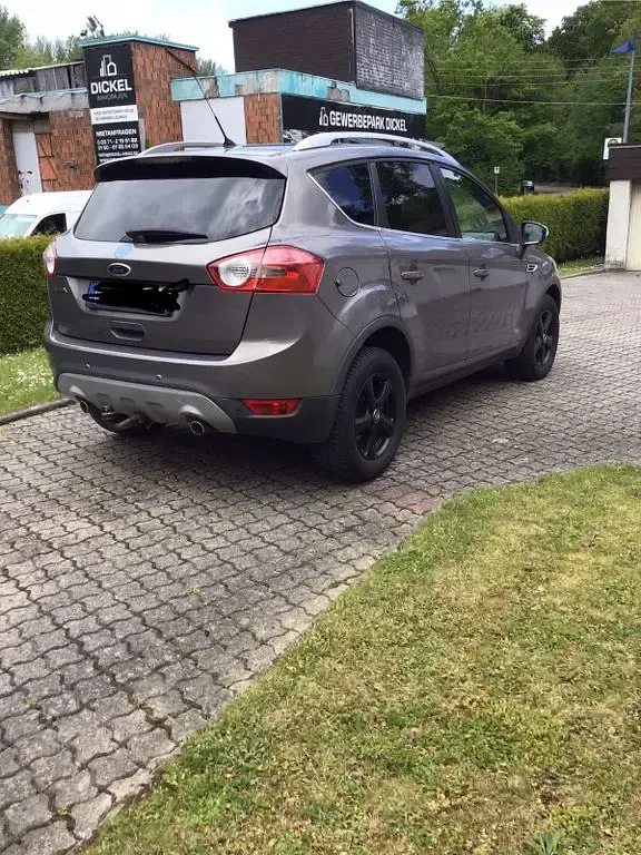 Usata Ford Kuga Titanium 140 CV (102 kW) 2012 Marrone SUV
