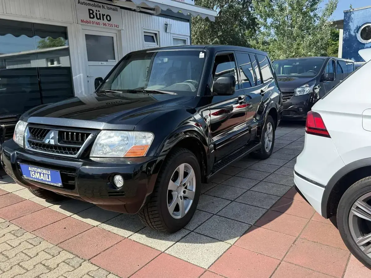 Gebraucht Mitsubishi Pajero Elegance 160 PS (117 kW) 2006 Schwarz SUV