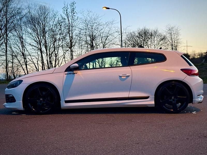 Gebraucht VW Scirocco Sound 200 PS (147 kW) 2009 Weiß Coupé