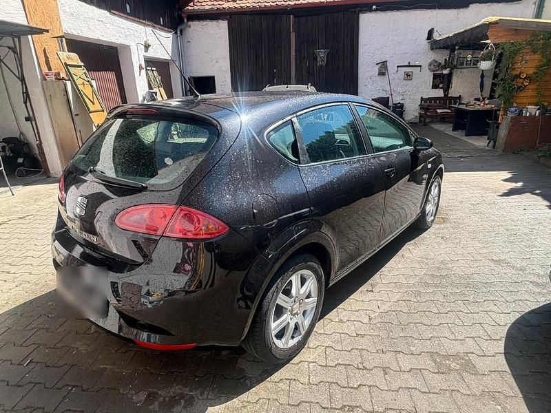 Second-hand Seat Leon 102 CP (75 kW) 2007 Negru Hatchback