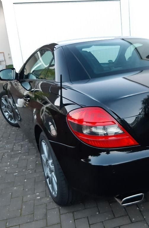 Gebraucht Mercedes SLK200 184 PS (135 kW) 2010 Schwarz Cabrio