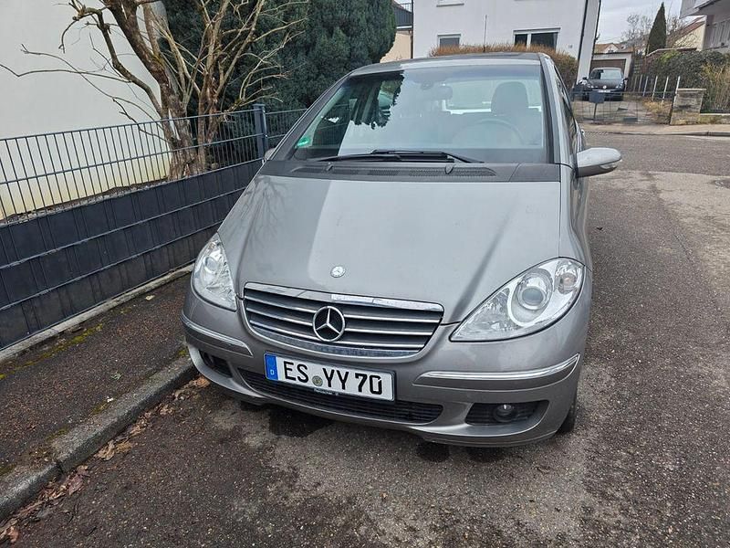 Gebraucht Mercedes A180 Avantgarde 109 PS (80 kW) 2007 Grau Van / Kleinbus