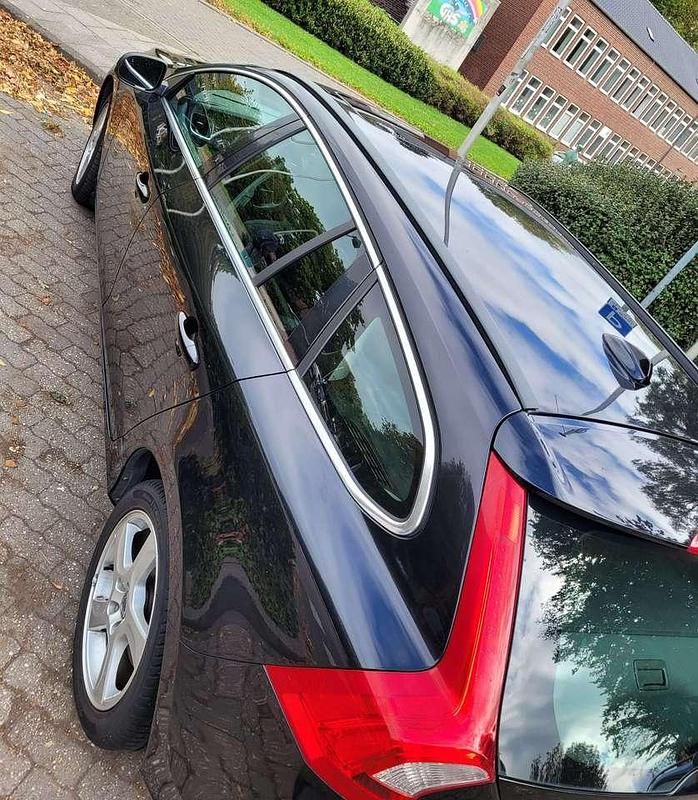 Gebraucht Volvo V60 Momentum 163 PS (119 kW) 2013 Kombi