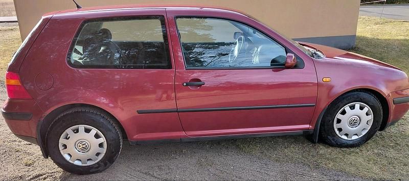 Gebraucht VW Golf III 75 PS (55 kW) 1998 Rot Limousine
