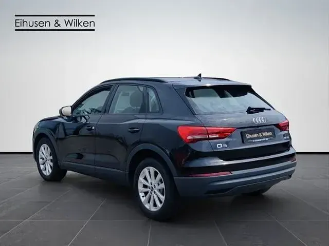 Gebraucht Audi Q3 Sport 150 PS (110 kW) 2022 Schwarz SUV
