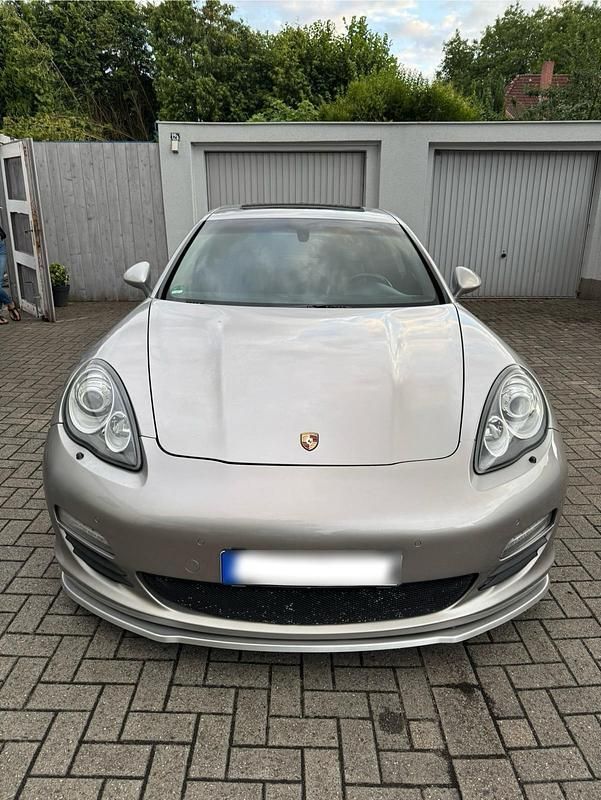Andere außenfarben Gebraucht 2012 Porsche Panamera Limousine | 23.999 € (Guter Preis) - Bild 1/4