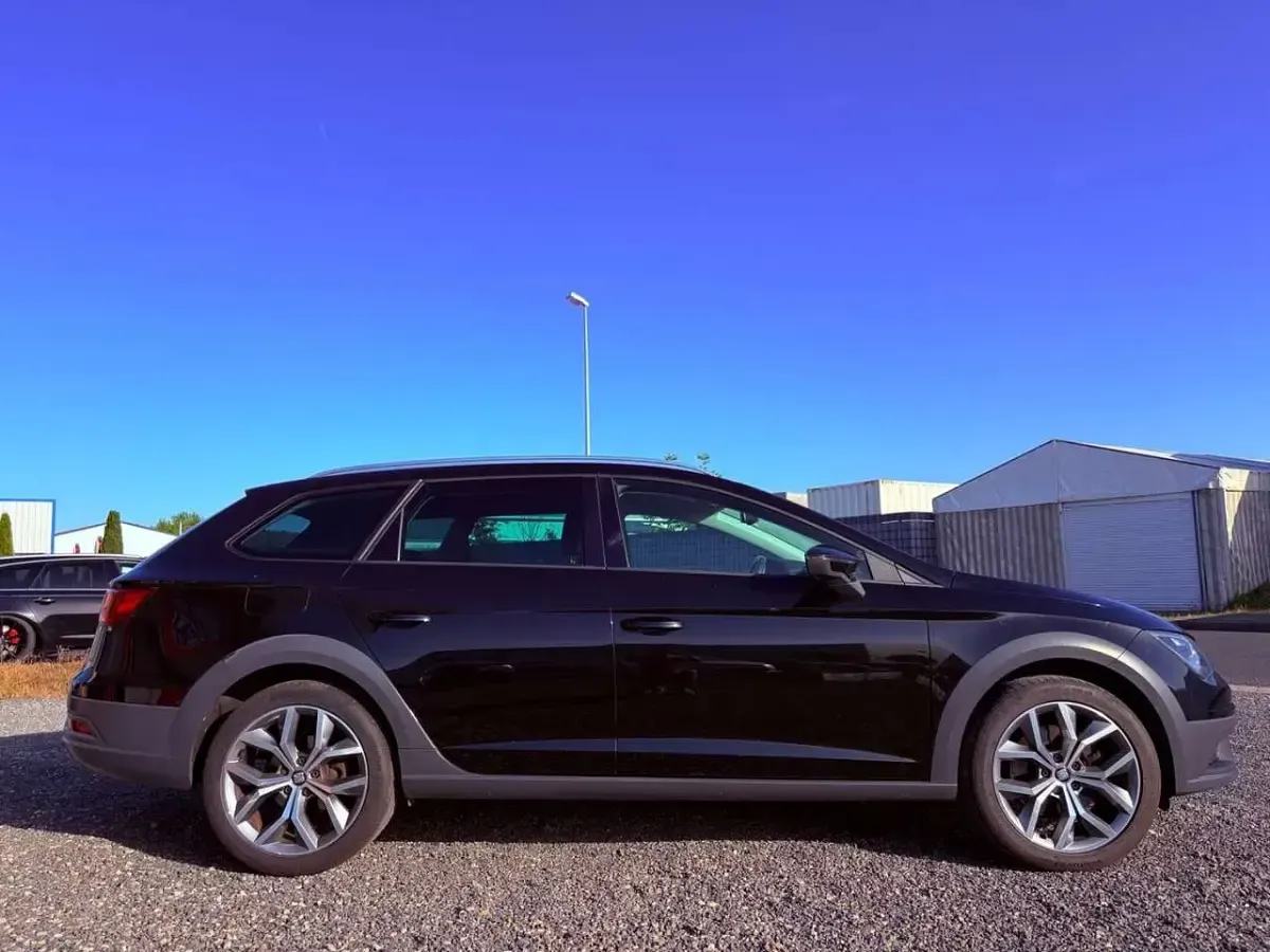 Gebraucht Seat Leon X-Perience 184 PS (135 kW) 2015 Schwarz Kombi