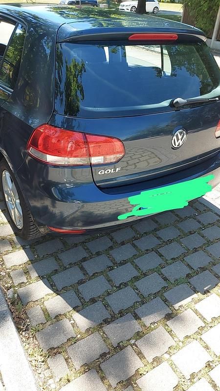 Gebraucht VW Golf VI 80 PS (58 kW) 2011 Blau Kleinwagen