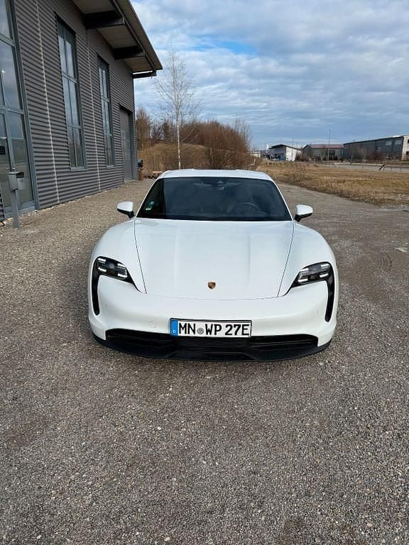 Gebraucht Porsche Taycan 350 kW (476 PS) 2021 Weiß Limousine