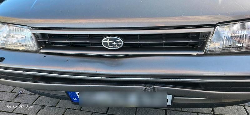 Grau Gebraucht 1991 Subaru Legacy Limousine | 3.700 € - Bild 1/4