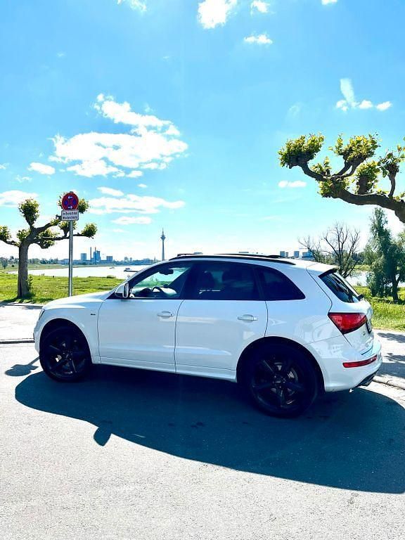 Weiß Gebraucht 2015 Audi Q5 Design SUV | 16.700 € (Guter Preis) - Bild 1/4