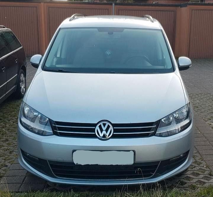 Grau Gebraucht 2011 VW Sharan Van / Kleinbus | 12.000 € (Teuer) - Bild 1/4