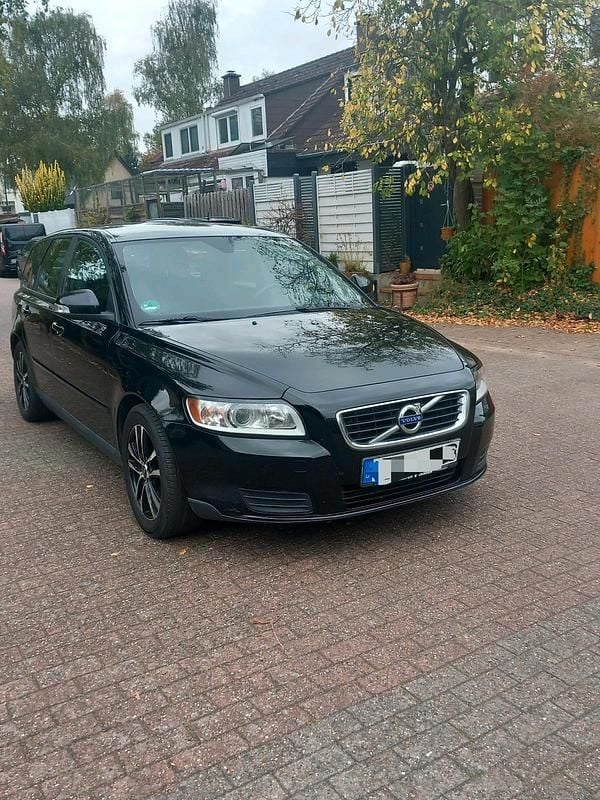 Schwarz Gebraucht 2010 Volvo V50 Kombi | 2.499 € (Fairer Preis) - Bild 1/4