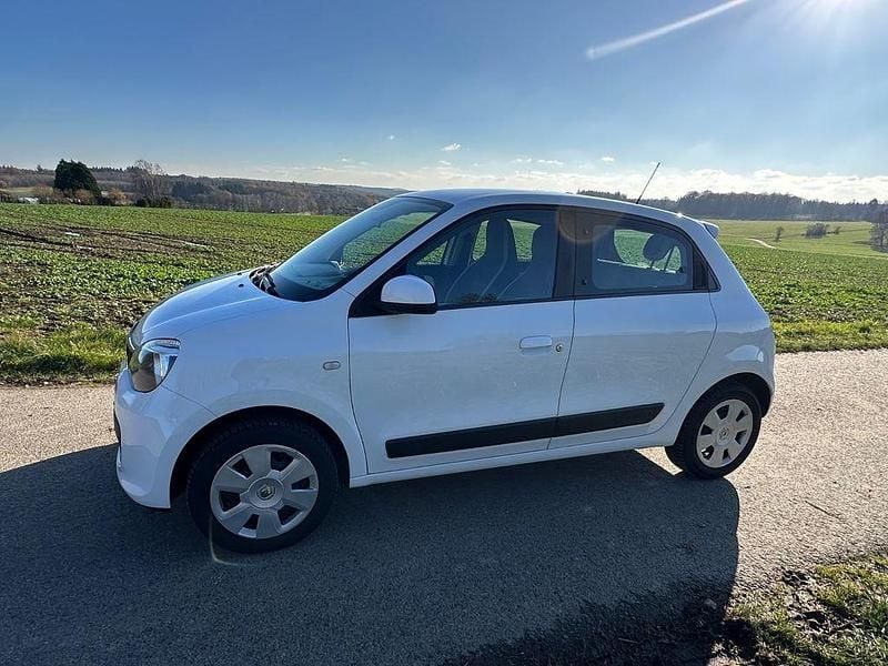 Gebraucht Renault Twingo Experience 70 PS (51 kW) 2016 Weiß Kleinwagen