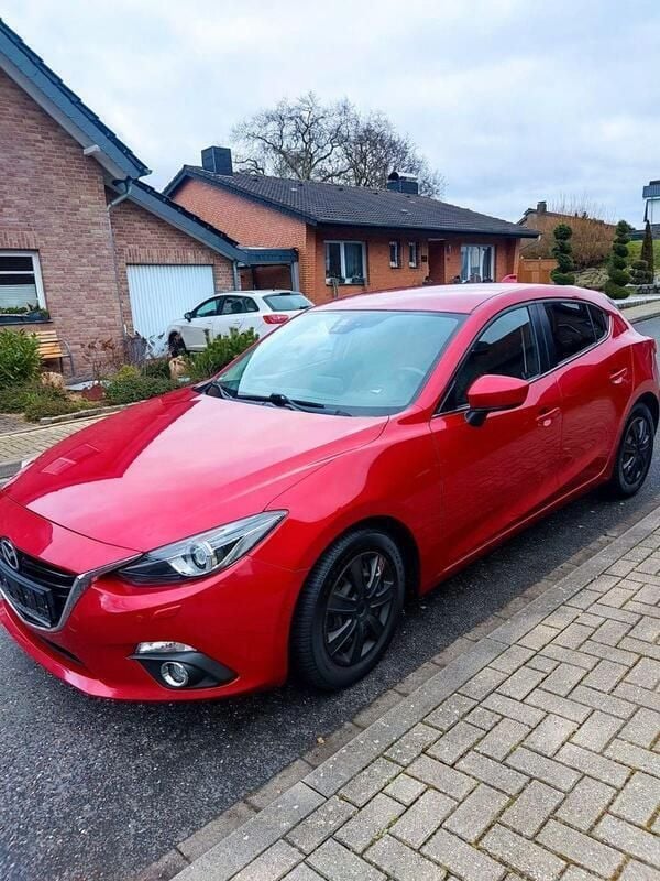 Rot Gebraucht 2014 Mazda 3 Sports-Line Limousine | 10.250 € (Fairer Preis) - Bild 1/4