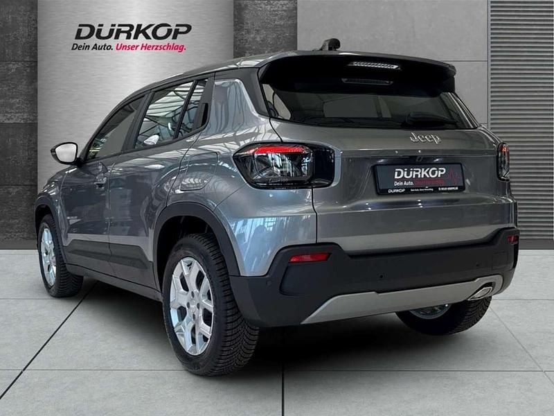Neu Jeep Avenger Altitude 101 PS (74 kW) 2026 Met grey evoluzione (xnb, vr51 SUV