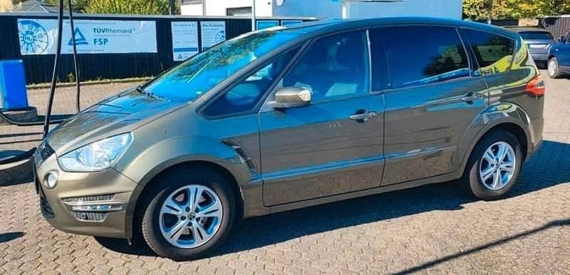 Gebraucht Ford S-MAX S 140 PS (102 kW) 2013 Grün Van / Kleinbus