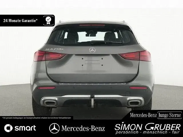 Gebraucht Mercedes GLA250 218 PS (160 kW) 2024 SUV