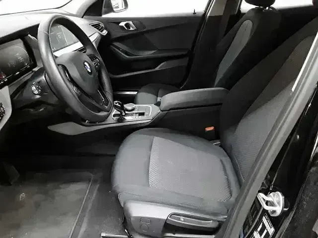 Gebraucht BMW 116 Advantage 116 PS (85 kW) 2023 Schwarz uni Kleinwagen