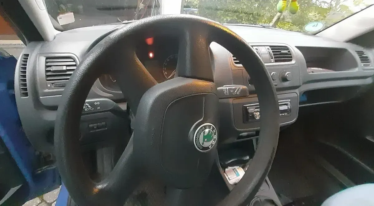 Gebraucht Skoda Fabia 60 PS (44 kW) 2009 Blau Kleinwagen