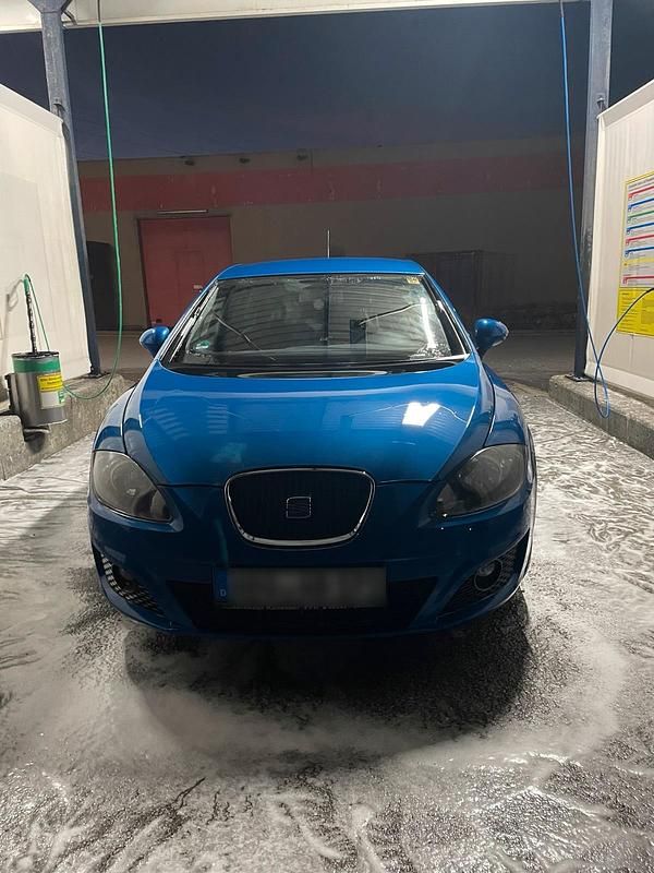 Gebraucht Seat Leon 105 PS (77 kW) 2010 Blau Kleinwagen