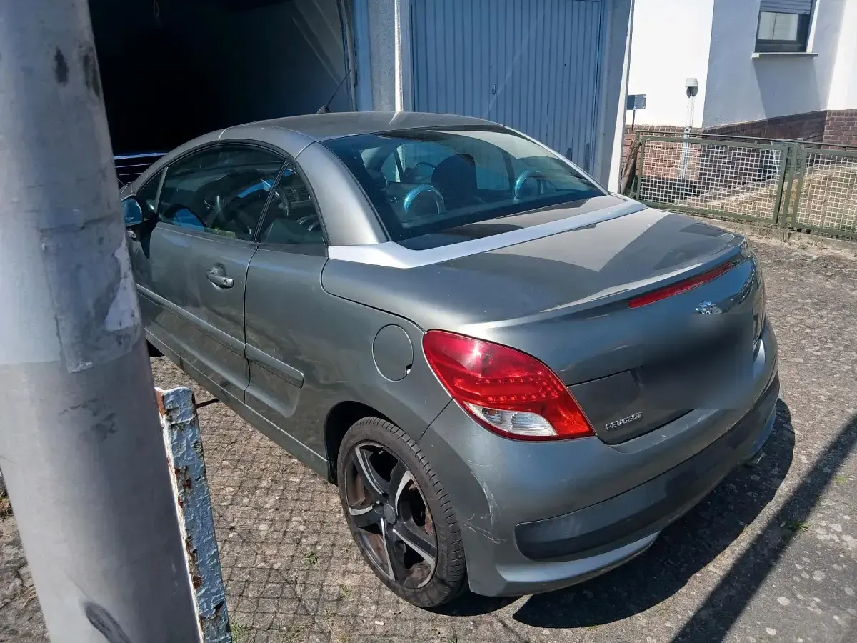 Gebraucht Peugeot 207 CC 120 PS (88 kW) 2009 Grau Cabrio