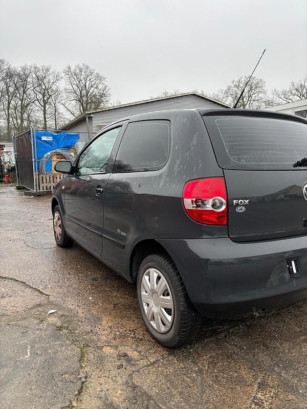 Gebraucht VW Fox 2008 Grau Kleinwagen