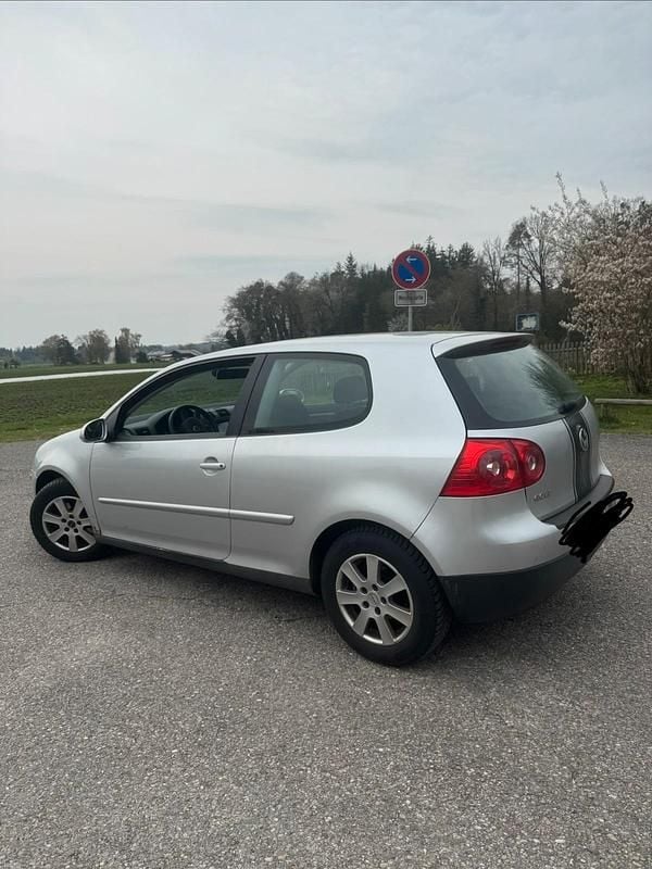Gebraucht VW Golf V 75 PS (55 kW) 2005 Silber Kleinwagen