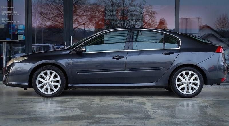 Gebraucht Renault Laguna III Dynamique 140 PS (102 kW) 2008 Grau Limousine