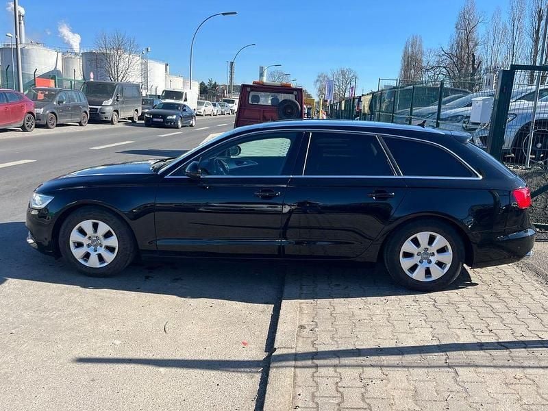 Gebraucht Audi A6 Ambiente 204 PS (150 kW) 2014 Schwarz Kombi
