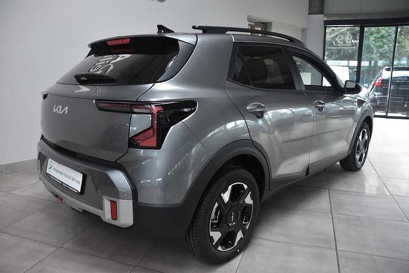 Neu Kia Stonic 101 PS (74 kW) 2026 Grau SUV